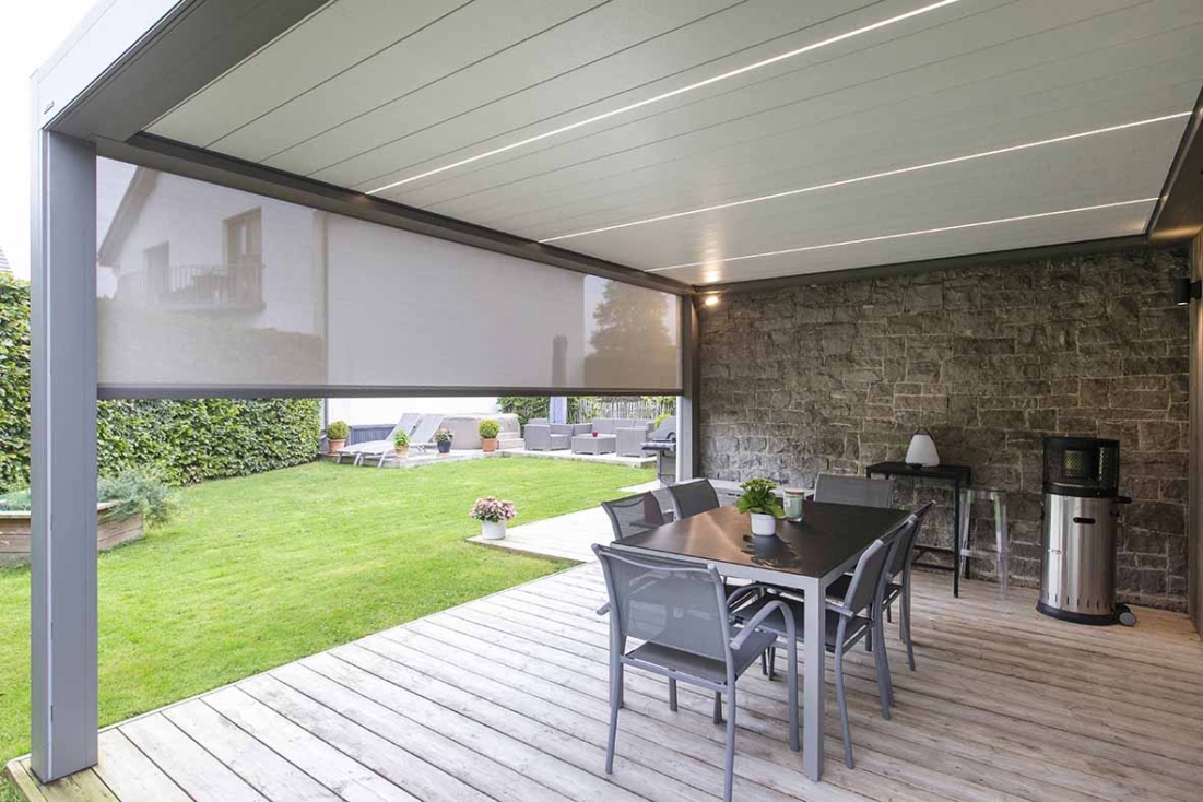 Huco buitenzonwering zonwering knikarmschermen bustor textieloverkapping terrasoverkapping terrasoverkappingen
